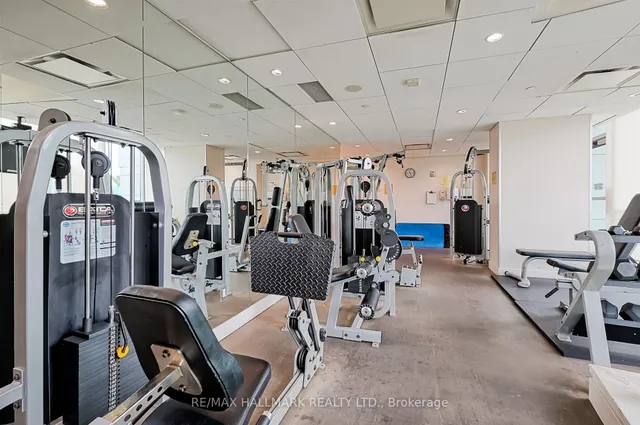 Additional image 11 of 1048 Broadview Ave Unit 302