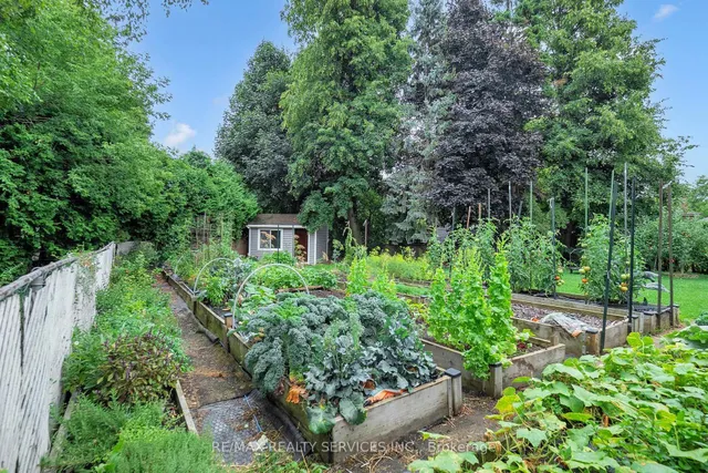 Additional image 45 of 10 Minton Pl