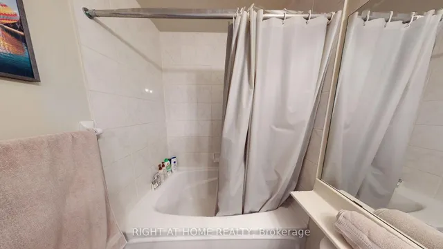 Additional image 8 of 438 Richmond St Unit 908