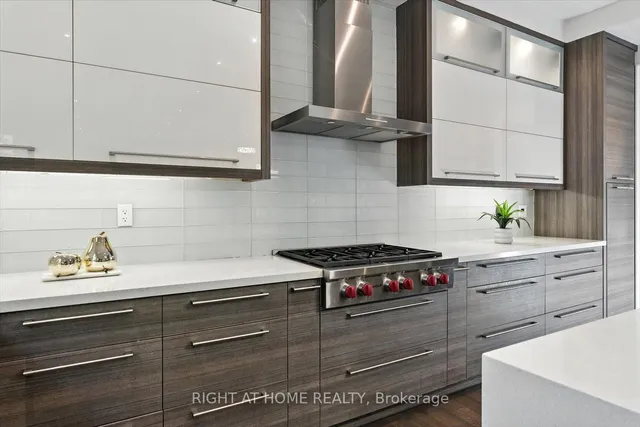 Additional image 25 of 392 Princess Ave