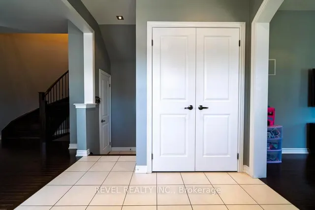 Additional image 3 of 1 Coastline Dr