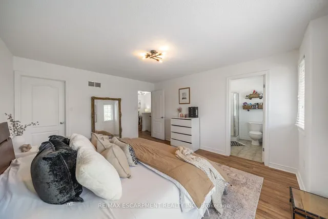 Additional image 27 of 10 LIDDYCOAT Lane Unit 4