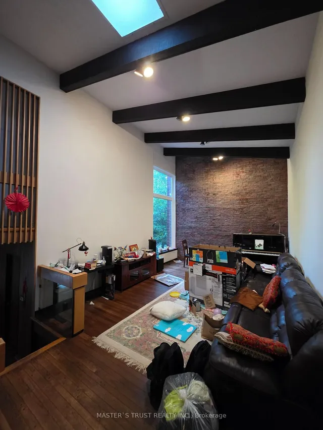 Additional image 4 of 2 Craigmont Dr