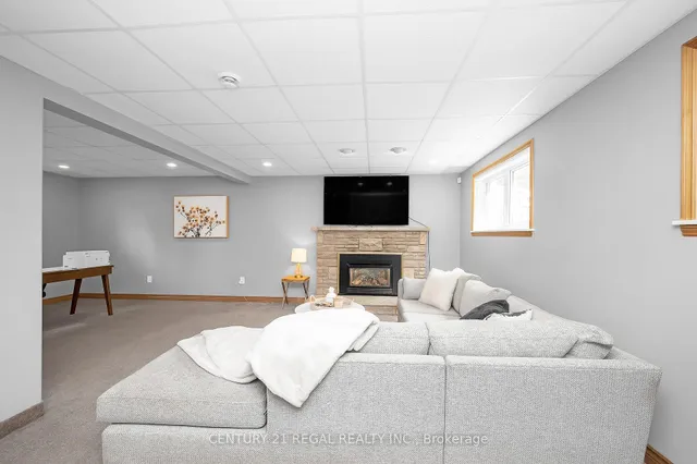 Additional image 26 of 3 Mentino Crt