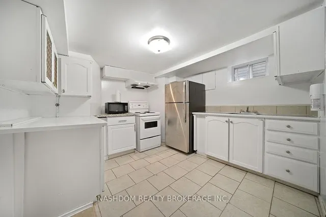 Additional image 19 of 82 Whitney Ave