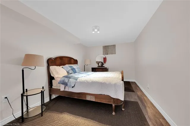 Additional image 35 of 1 Renata Crt