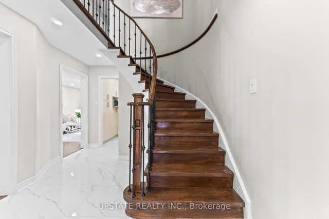 Additional image 19 of 31 Danum Rd