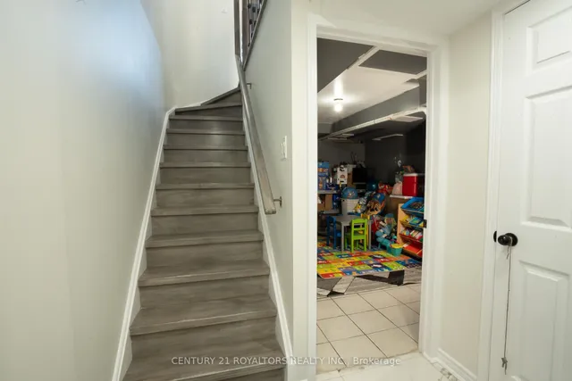 Additional image 5 of 28 Spadina Rd