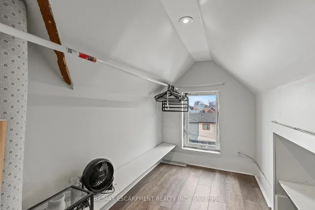 Additional image 4 of 181 West Ave