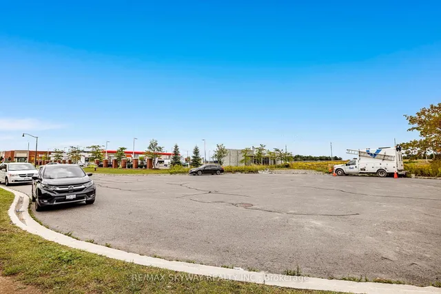 Additional image 40 of 200 Veterans Dr Unit 10