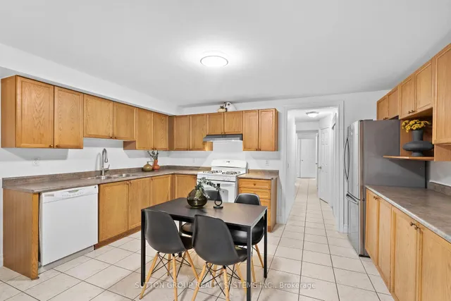 Additional image 31 of 45 Algarve Cres