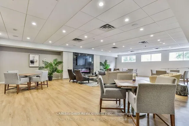 Additional image 6 of 30 Gloucester St Unit 1607