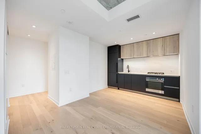 2625 Dundas St Unit 506