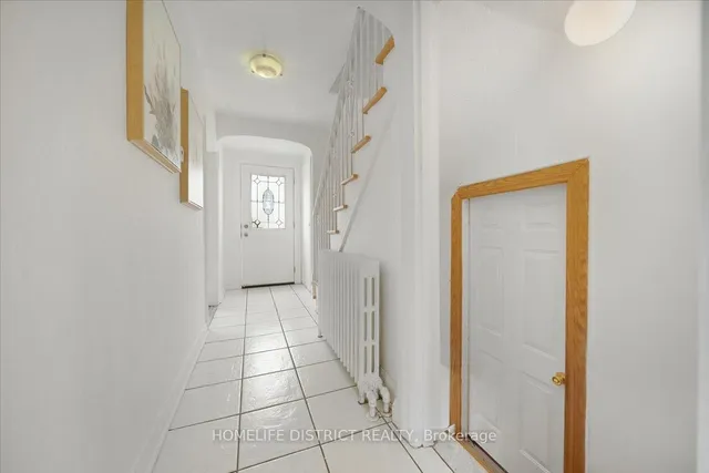 Additional image 5 of 2055 Eglinton Ave