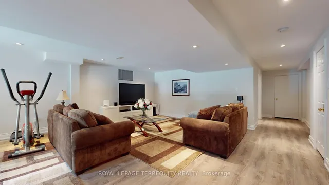 Additional image 37 of 133 Tideswell Blvd