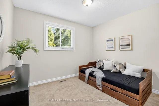 Additional image 18 of 150 Solomon Cres