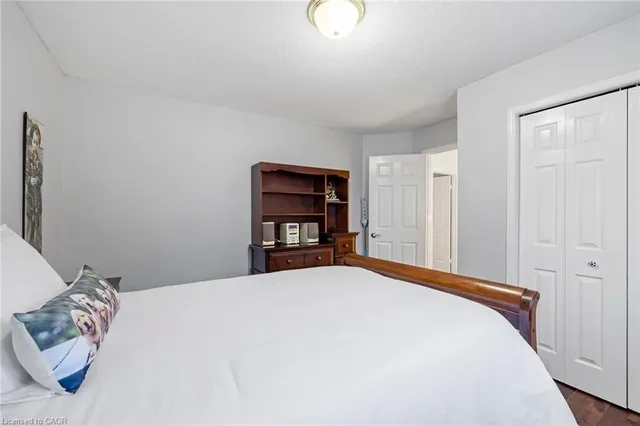 Additional image 40 of 3 Nature Crt