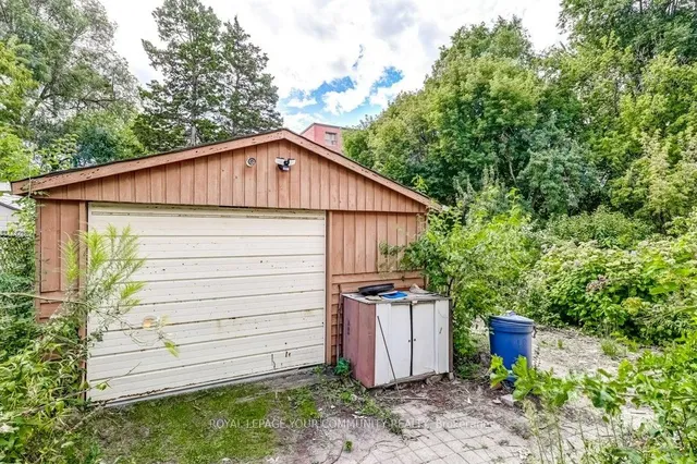 Additional image 29 of 109 Glencrest Blvd