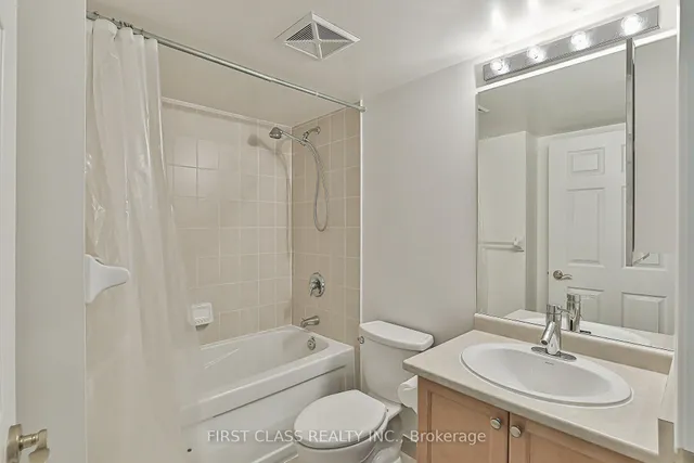 Additional image 25 of 51 Lower Simcoe St Unit 1202