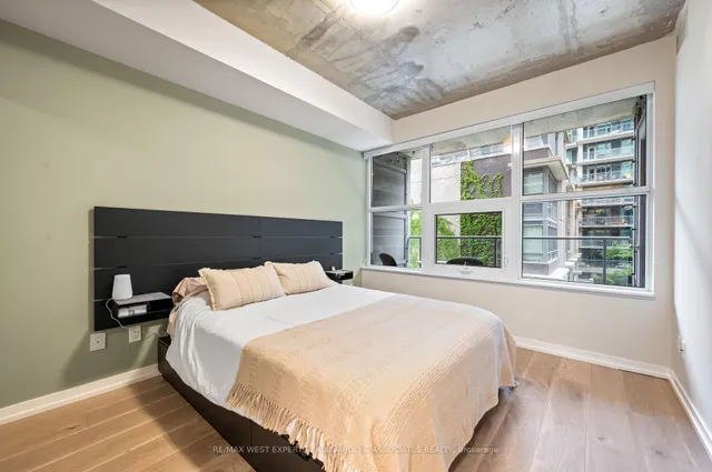 Additional image 24 of 59 East Liberty St Unit 315