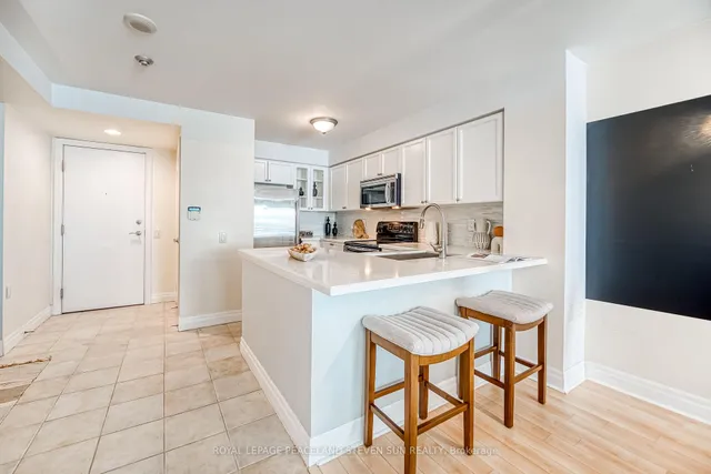 Additional image 13 of 21 Hillcrest Ave Unit 702