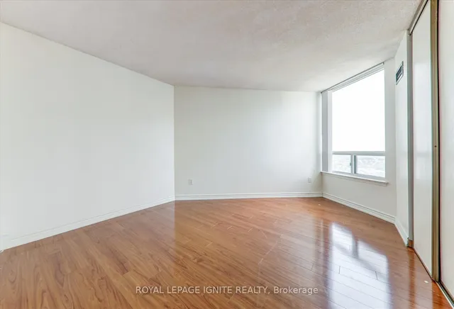 Additional image 8 of 330 Alton Towers Circ Unit 1801