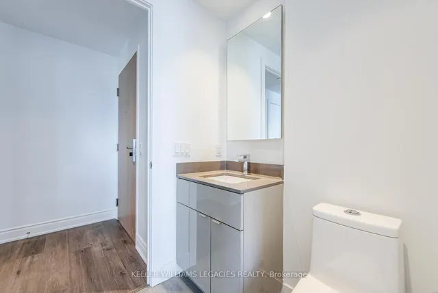 Additional image 13 of 7 Grenville St Unit 3705