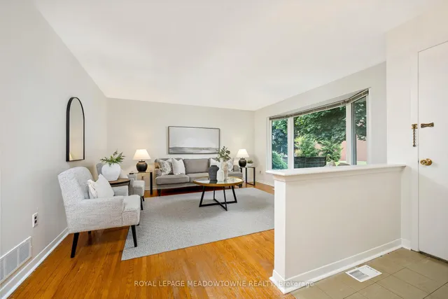 Additional image 8 of 379 Williams Ave