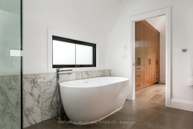 Additional image 38 of 935 Harvey Pl