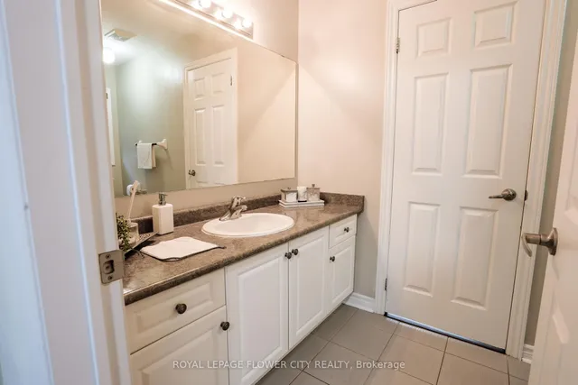 Additional image 28 of 19 Teal Crest Circ