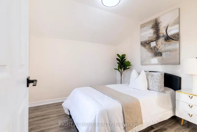 Additional image 15 of 266 Earlscourt Ave