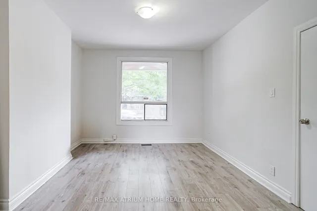 Additional image 5 of 1000 Dundas St