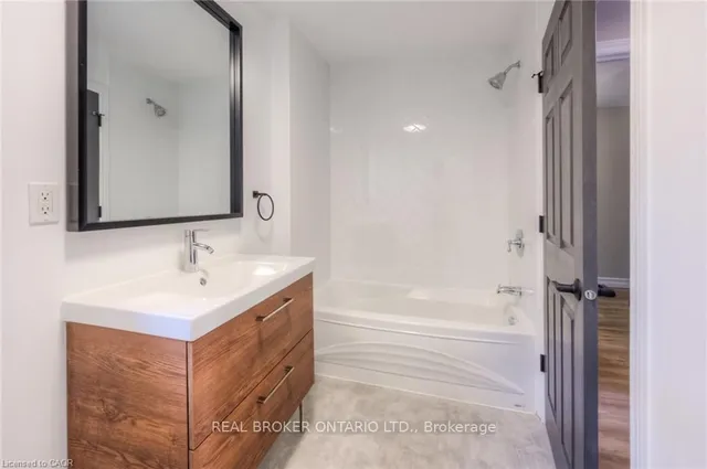 Additional image 29 of 40 Bristol St