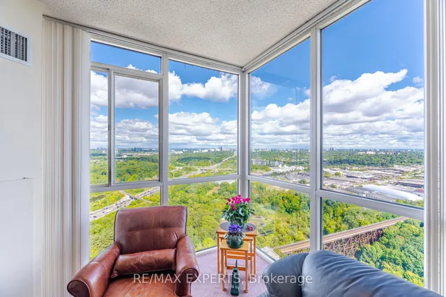 Additional image 18 of 7 Concorde Pl Unit 3610