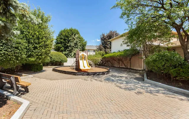 Additional image 48 of 41 Chipstead Ave