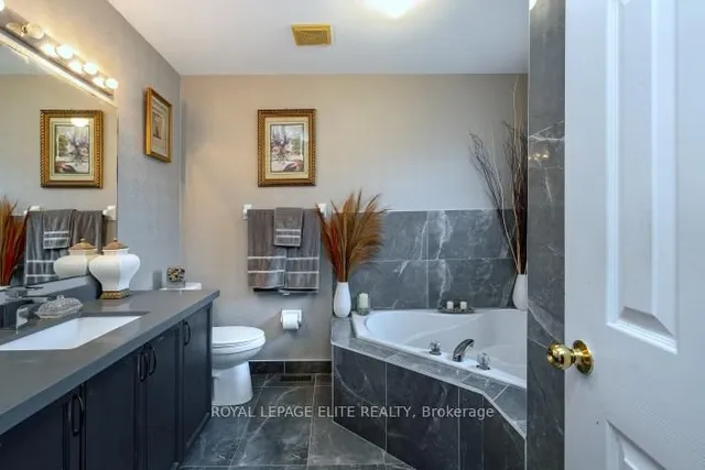 Additional image 15 of 17 Chestermere Cres