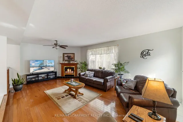 Additional image 12 of 47 Leaway Ave