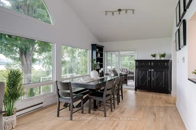 Additional image 16 of 636 WEST OVAL Dr