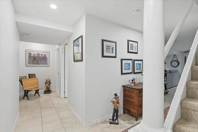 Additional image 39 of 58 Heathcliffe Sq Unit 58