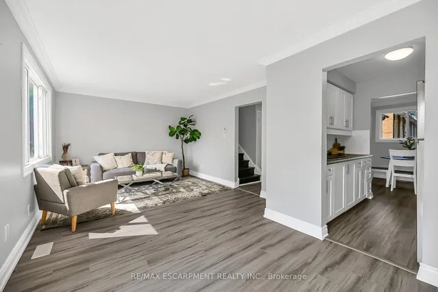 Additional image 7 of 125 Limeridge Rd Unit 8