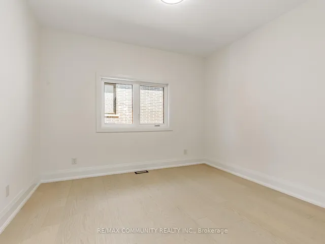 Additional image 28 of 43 Sugarbush Sq