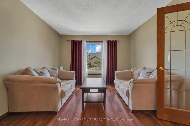 Additional image 5 of 2 Vinehill Dr