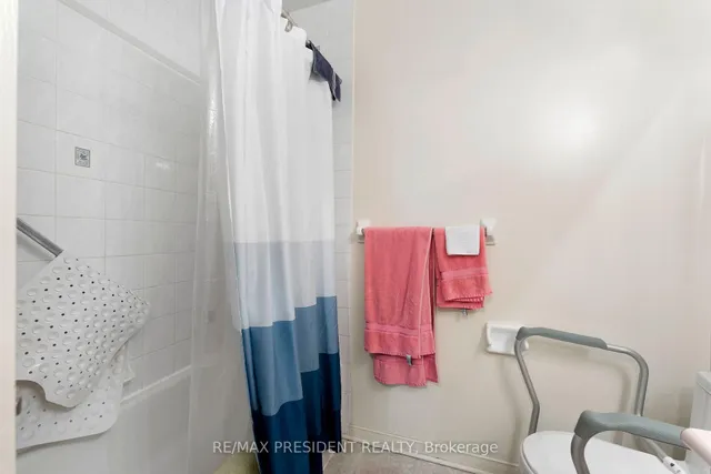 Additional image 17 of 26 Mattari Crt