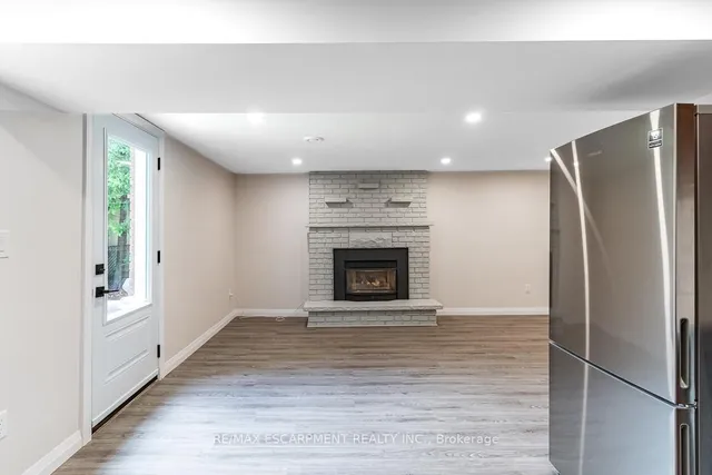 Additional image 38 of 444 QUEEN VICTORIA Dr