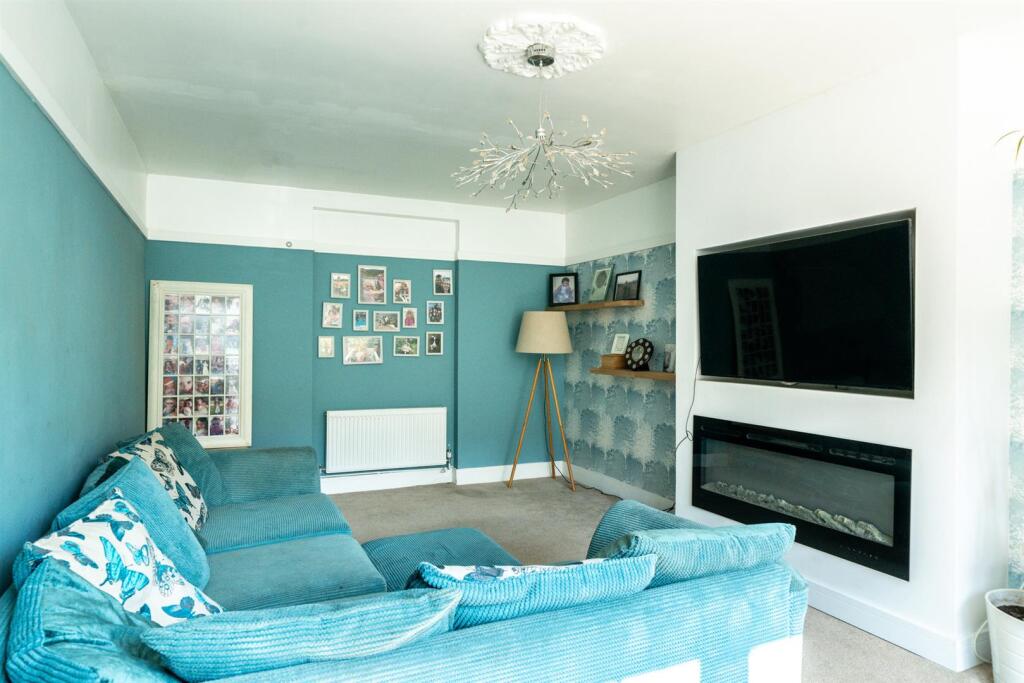 Additional image 5 of Oaklands Lane, St Albans