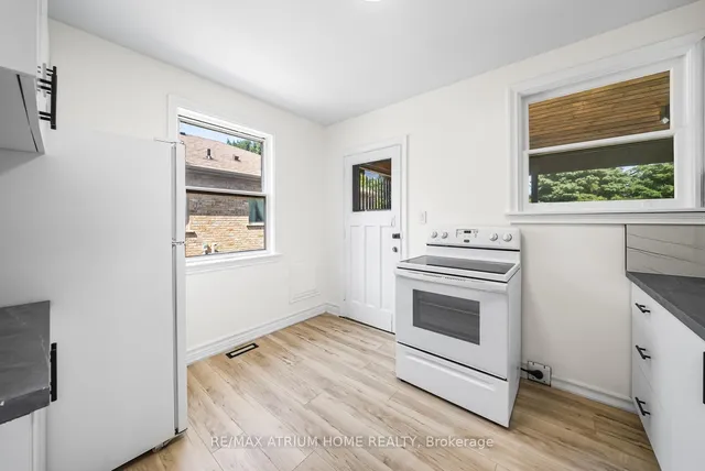 Additional image 31 of 132 Homewood Ave