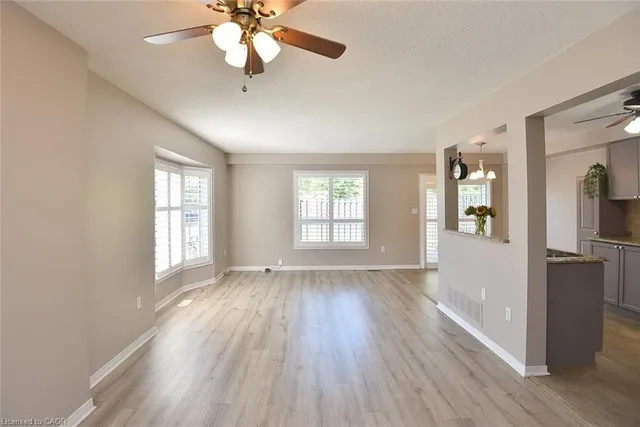 Additional image 11 of 485 Green Rd Unit 37