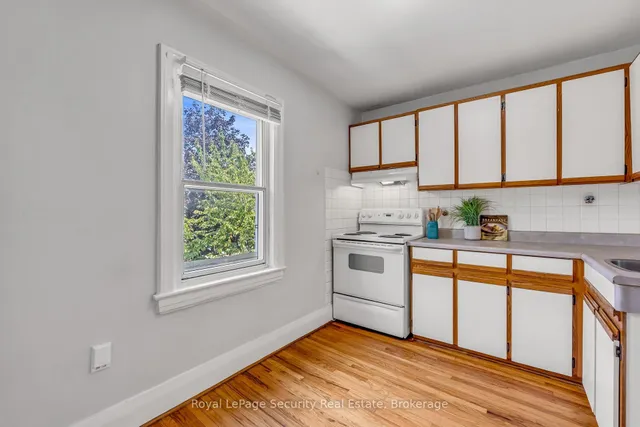 Additional image 16 of 427 Glenholme Ave