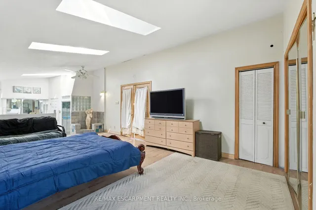 Additional image 39 of 5 Mazza Ave