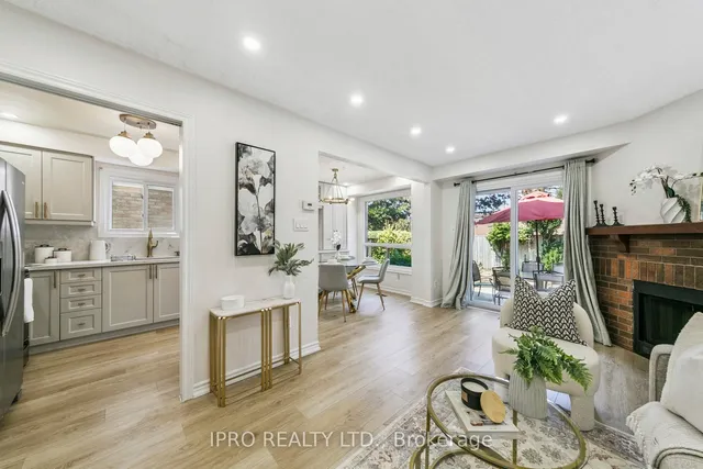 Additional image 9 of 3455 Caplan Cres Unit 3